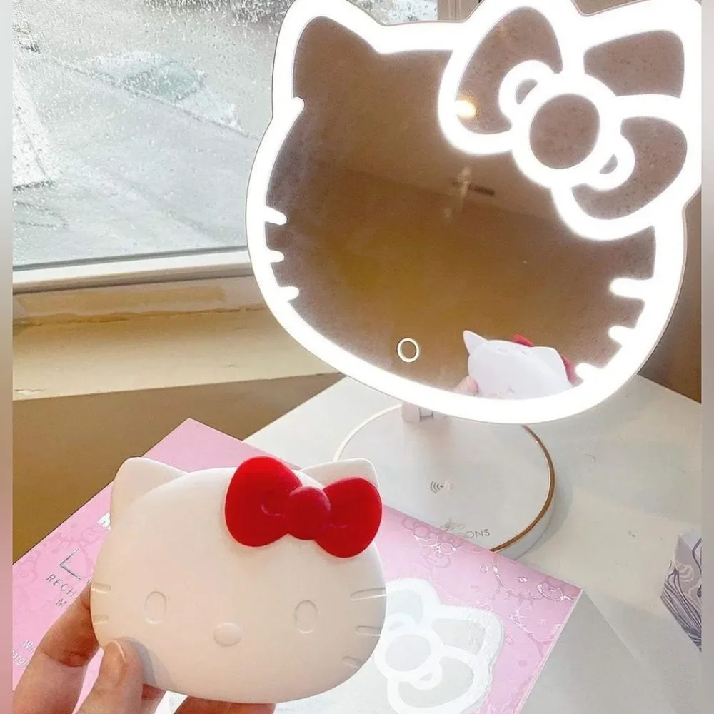 Hello Kitty LED Rechargeable Makeup Mirror + Wireless Compact Bundle - Picture 4 of 9